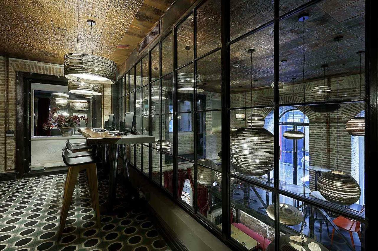 The Public - Special Category Hotel Istanboel